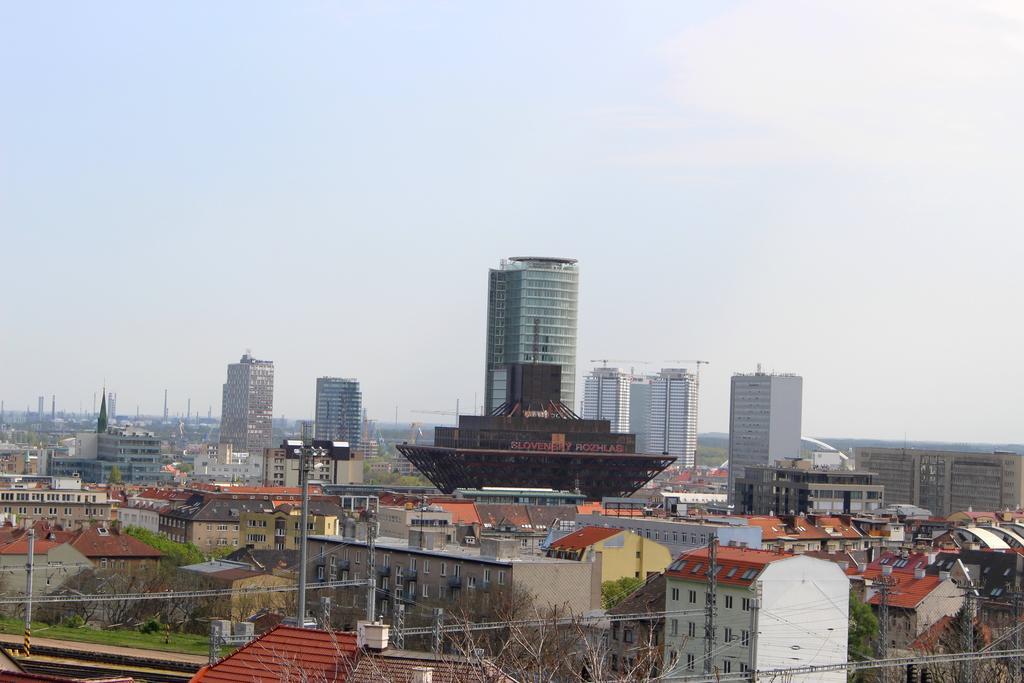 Hotel Sebarozvoja S Moznostou Ziskania Poznania A Inspirujucich Prostriedkov Na Uplatnovanie Vedomia, Premenu Seba A Prostredia Interieru 2* Bratislava