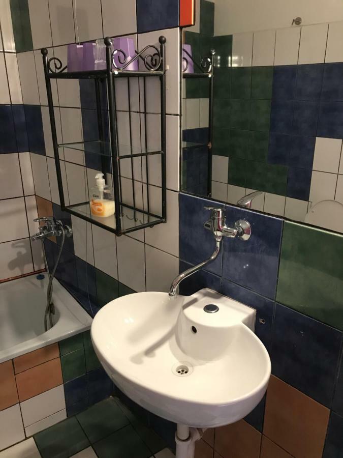 Hotel Hotel Sebarozvoja S Moznostou Ziskania Poznania A Inspirujucich Prostriedkov Na Uplatnovanie Vedomia, Premenu Seba A Prostredia Interieru 2*