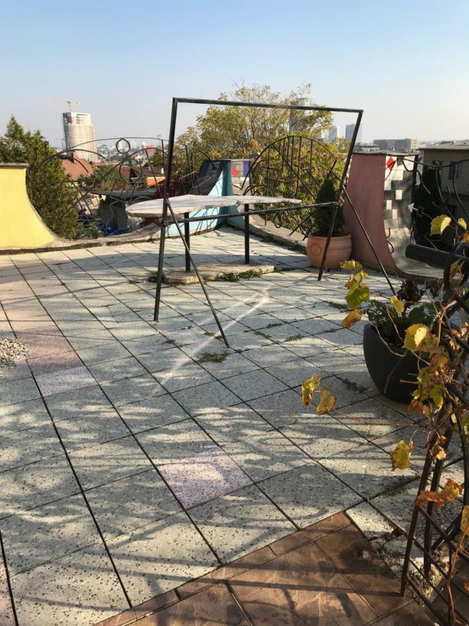 Hotel Sebarozvoja S Moznostou Ziskania Poznania A Inspirujucich Prostriedkov Na Uplatnovanie Vedomia, Premenu Seba A Prostredia Interieru Bratislava